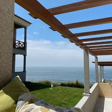 Sunset House With Seaview & Terrace By Vacationy * Leiria