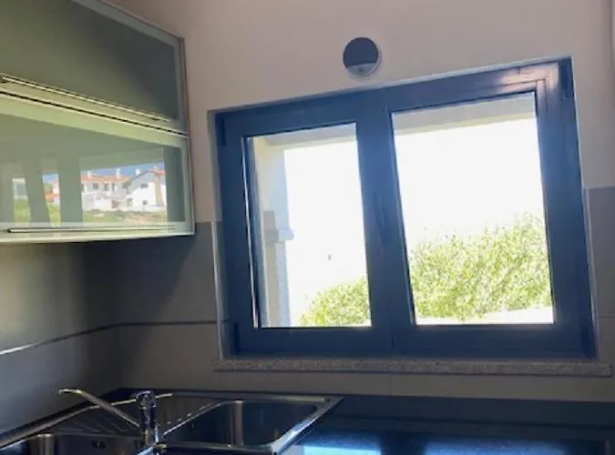 Sunset House With Seaview & Terrace By Vacationy Апартаменты Лейрия