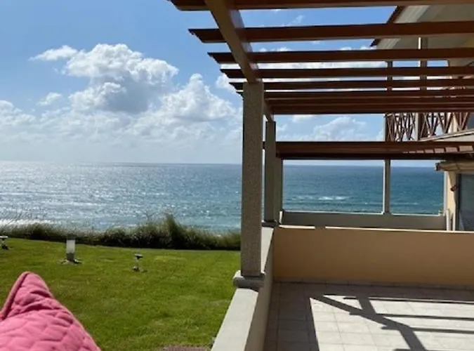 Апартаменты Sunset House With Seaview & Terrace By Vacationy *